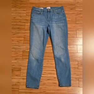 Universal Thread Women's Skinny Jeans - Light Blue